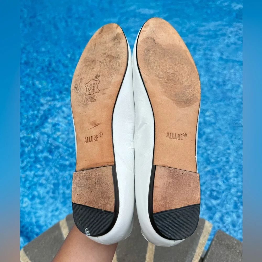 Allure Women’s Flats White Size 8‎